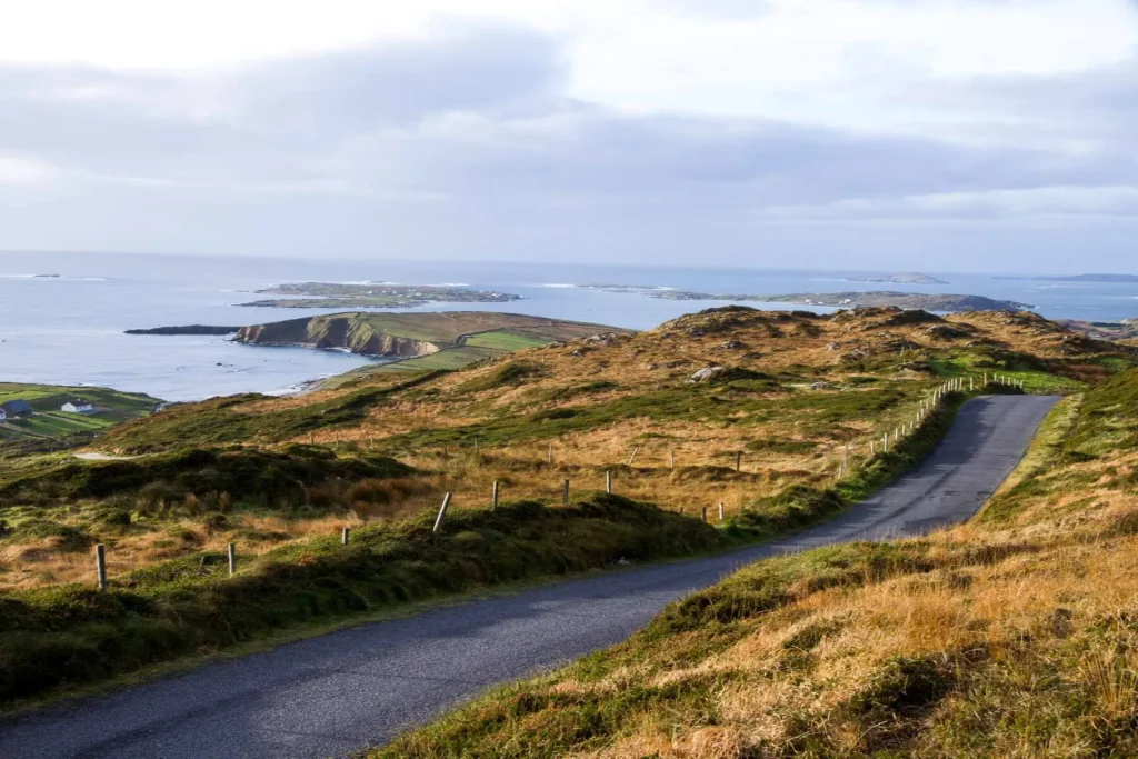 J7-Sky Road, Clifden