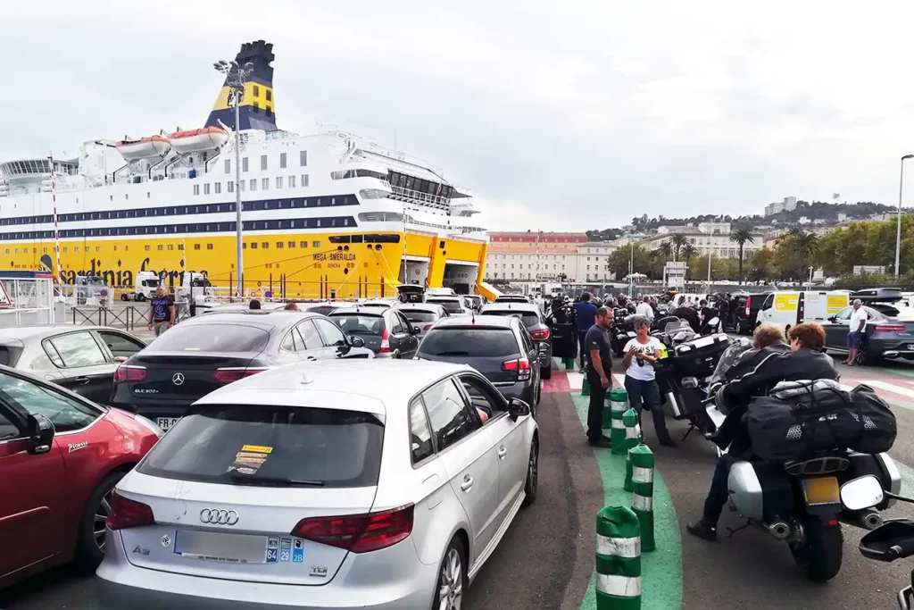 embarquement bateau Corse
